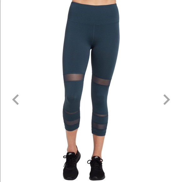 reebok womens capris